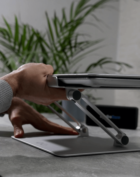 Ρυμθιζόμενη Βάση Laptop